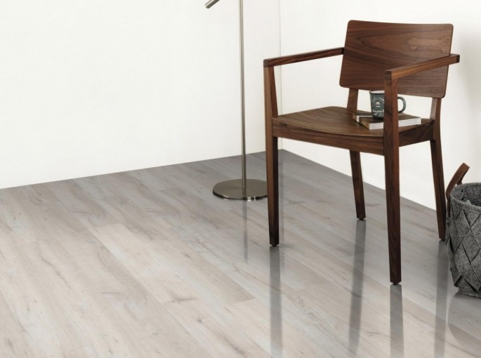 P80382 Oak Helsinki , High Glossy 8mm w4